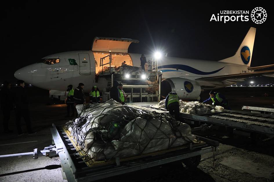 Первый грузовой рейс из Пакистана доставил в Ташкент 17 тонн мяса